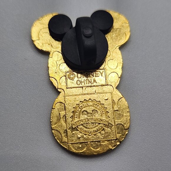 Disney Trading Pin Minnie Mouse Snowman Collection Pin 2009 WDW - Picture 2 of 4